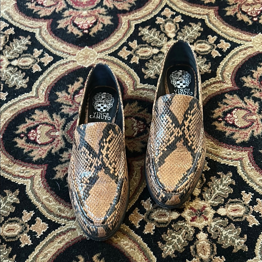Vince Camuto Brown Flats with Elegant Snakeskin Design